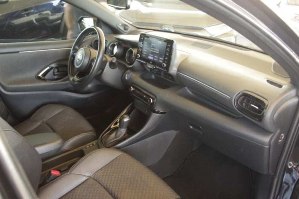 Toyota Yaris Cross usata a Roma (6)
