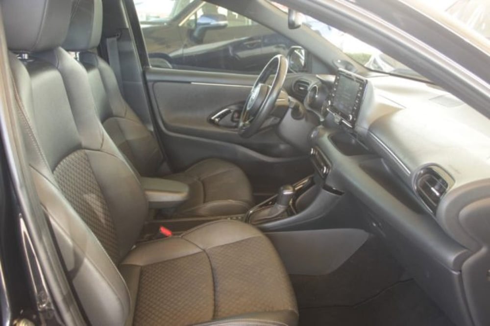 Toyota Yaris Cross usata a Roma (7)