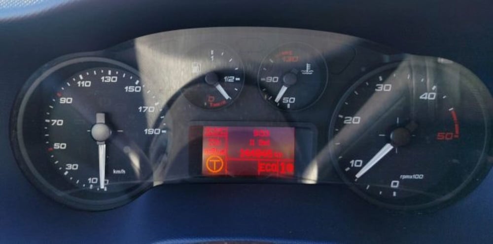 Iveco Daily Telaio usata a Oristano (10)