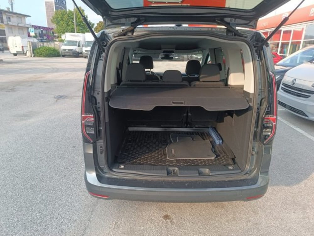 Volkswagen Caddy usata a Vicenza (6)