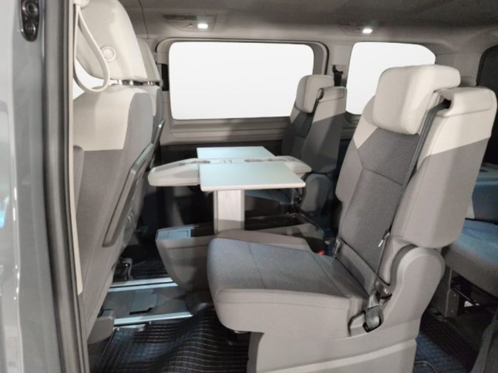 Volkswagen Multivan usata a Modena (12)