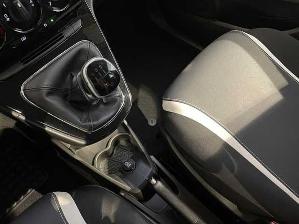 Lancia Ypsilon usata a Ravenna (15)