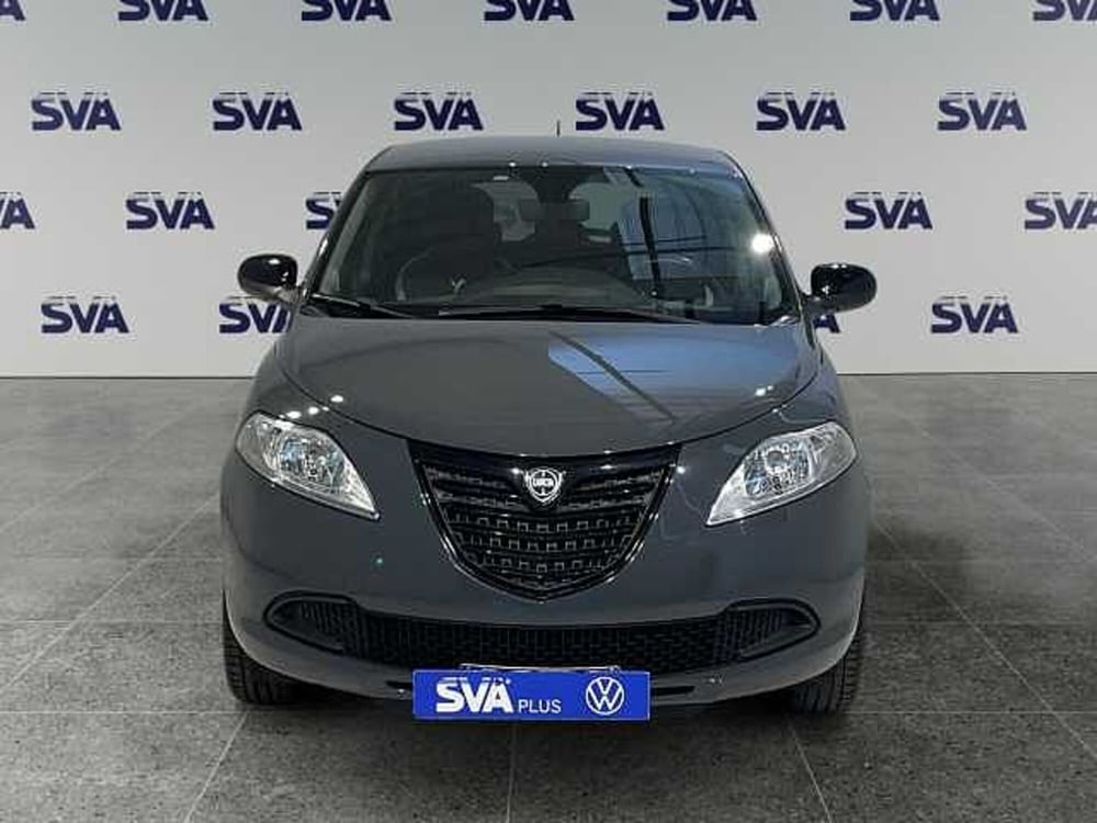 Lancia Ypsilon usata a Ravenna (4)