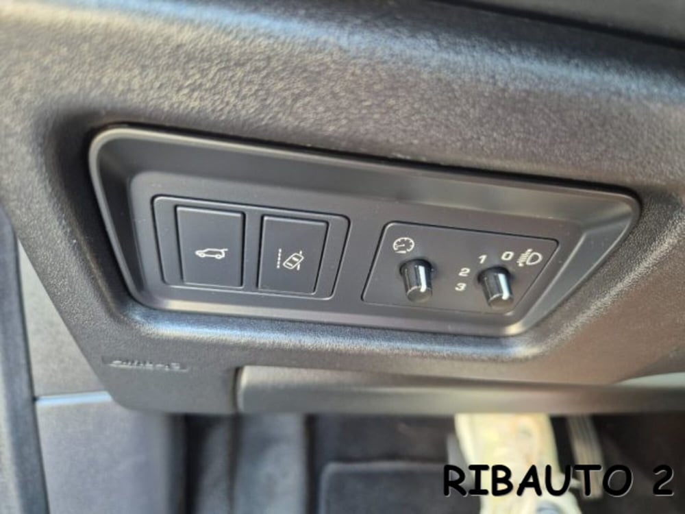 Land Rover Discovery Sport usata a Cuneo (13)