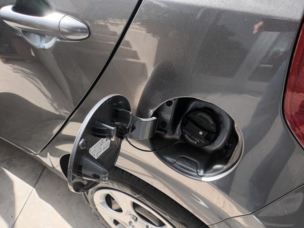 Kia Picanto usata a Bari (18)