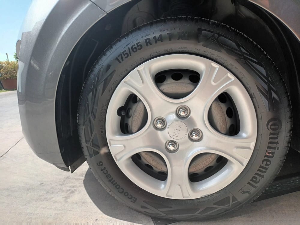 Kia Picanto usata a Bari (4)