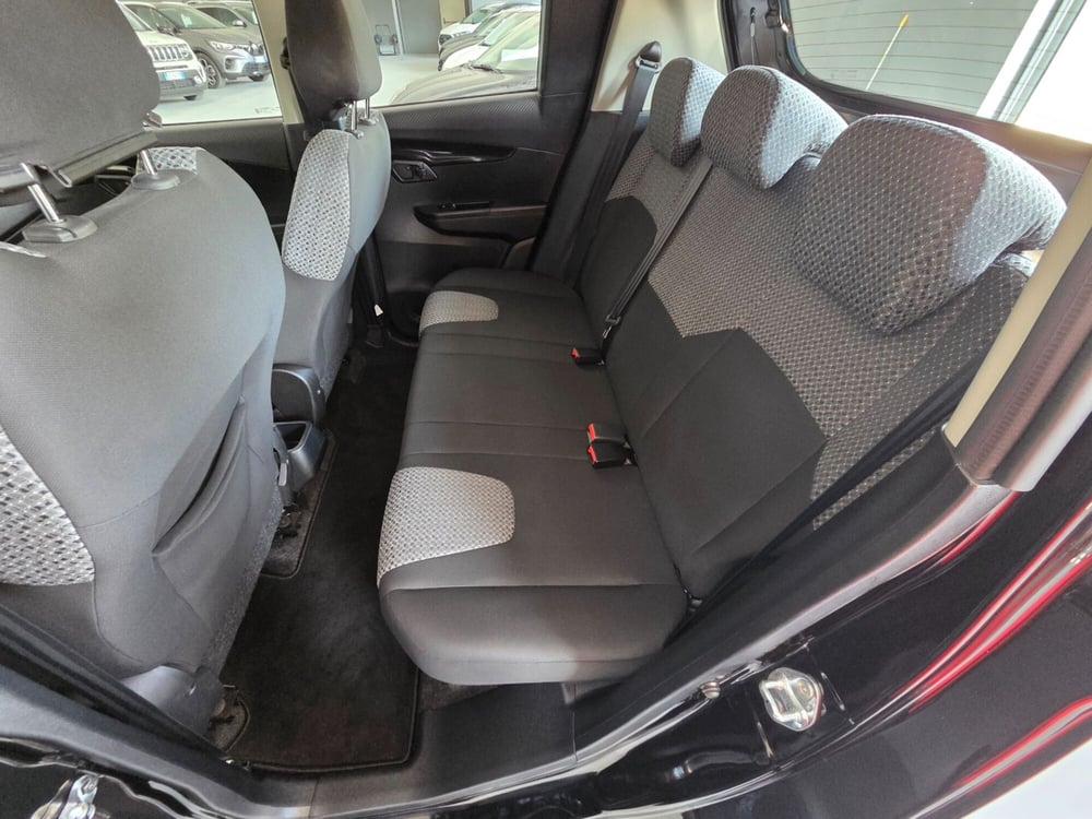 Mahindra KUV100 usata a Torino (11)