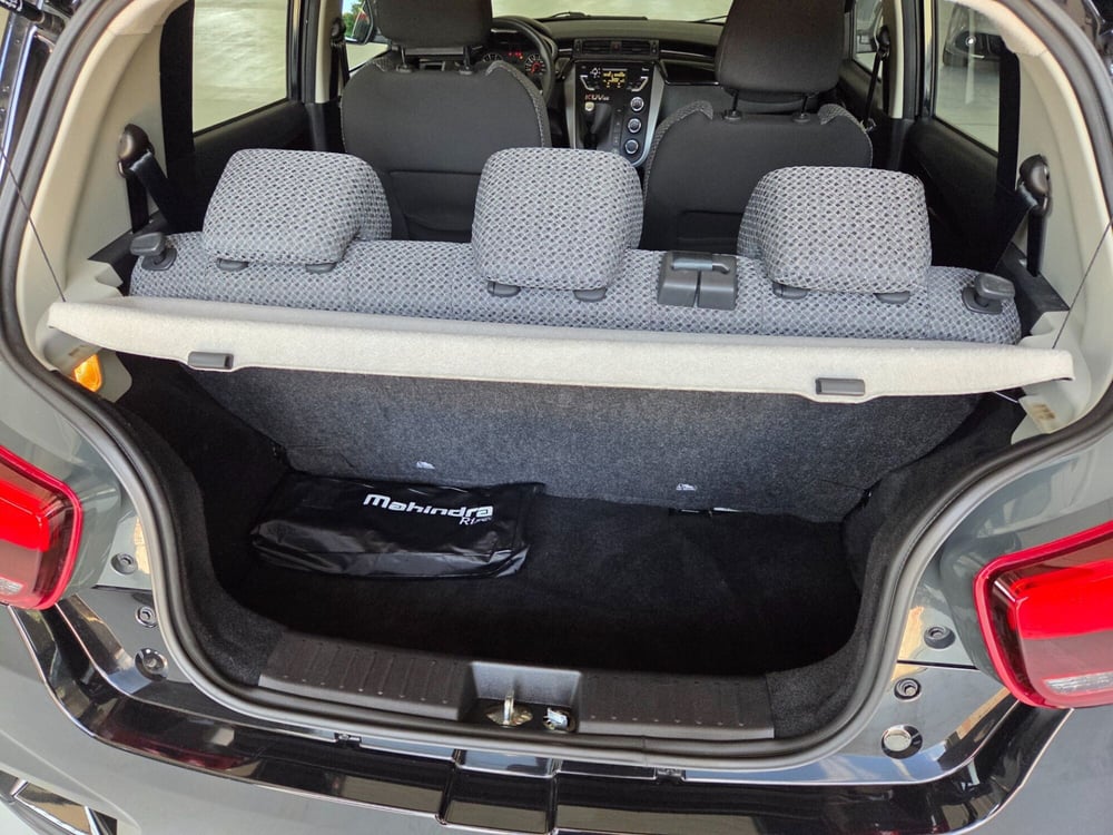 Mahindra KUV100 usata a Torino (16)