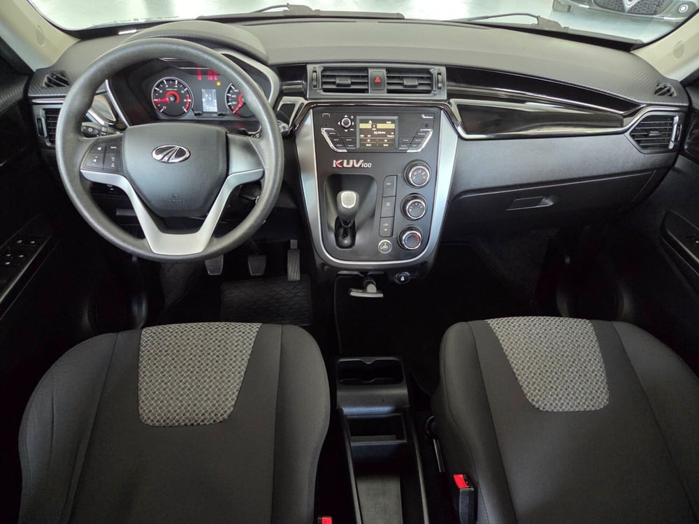 Mahindra KUV100 usata a Torino (4)