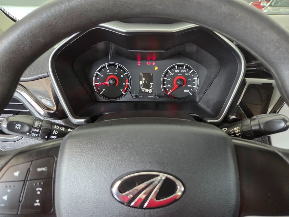 Mahindra KUV100 usata a Torino (9)