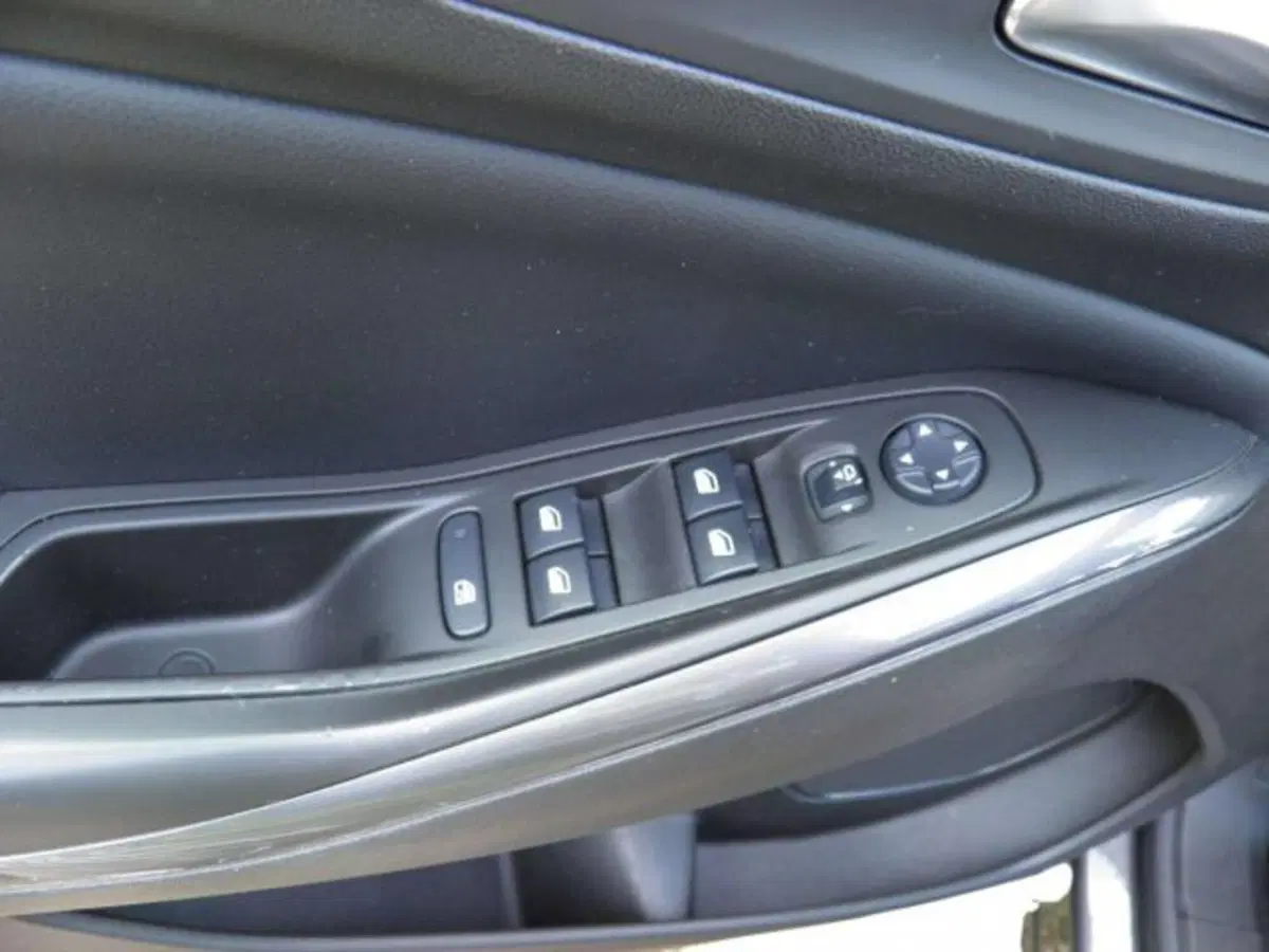 Opel Grandland X usata a Firenze (8)