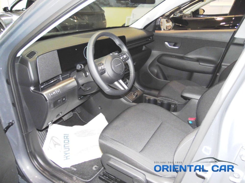 Hyundai Kona nuova a La Spezia (9)
