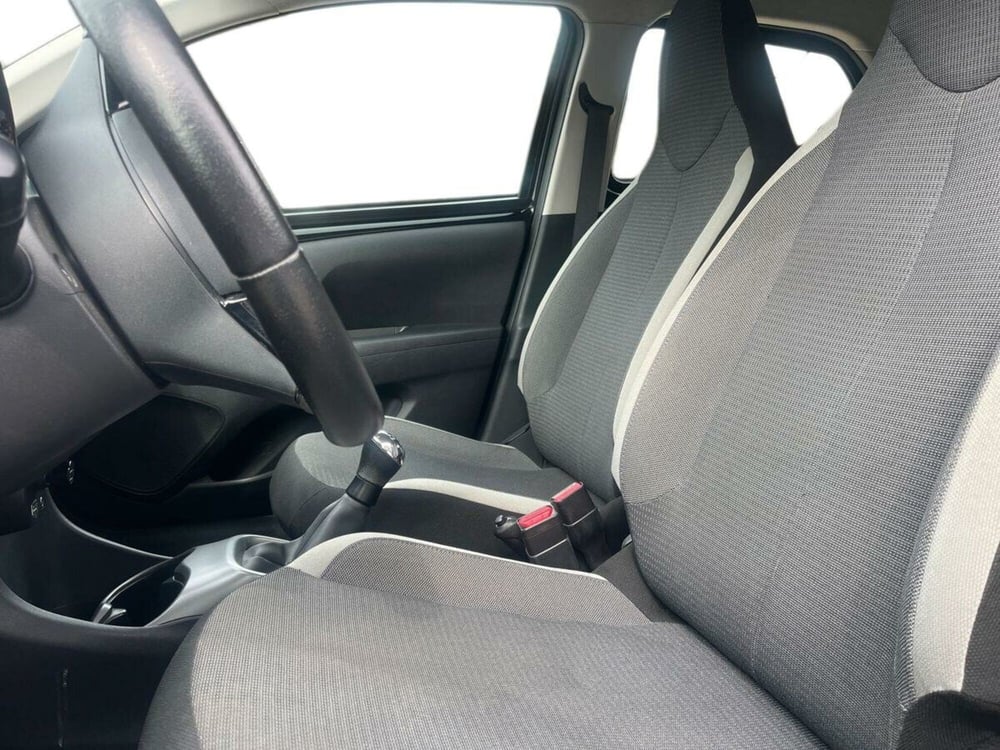 Toyota Aygo usata a Lecco (10)