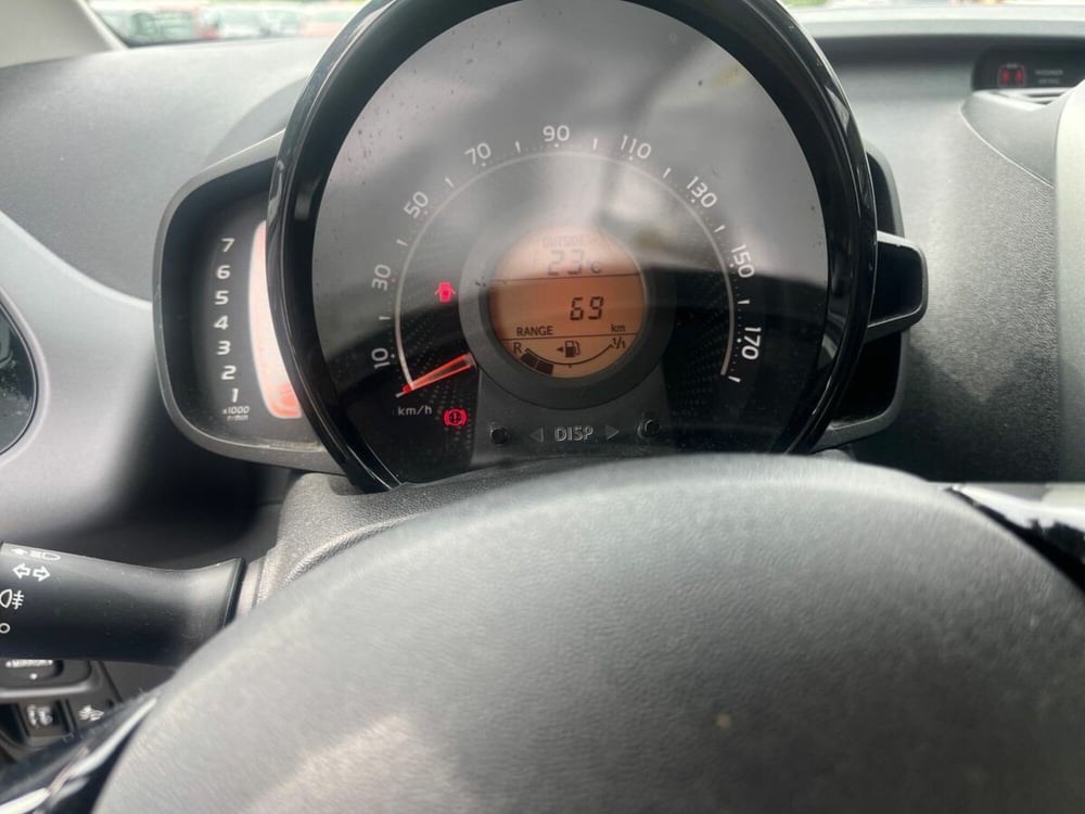 Toyota Aygo usata a Lecco (4)