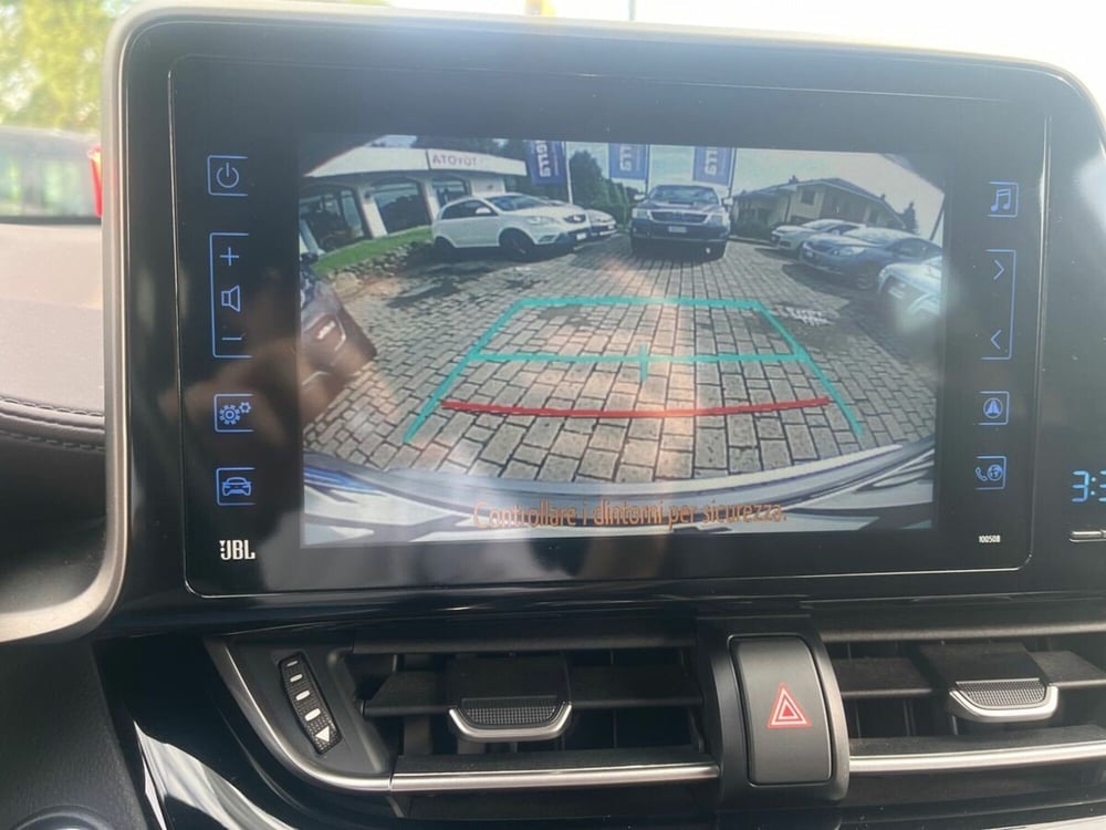 Toyota Toyota C-HR usata a Lecco (5)