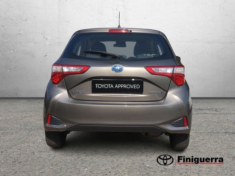 Toyota Yaris usata a Lecco (11)
