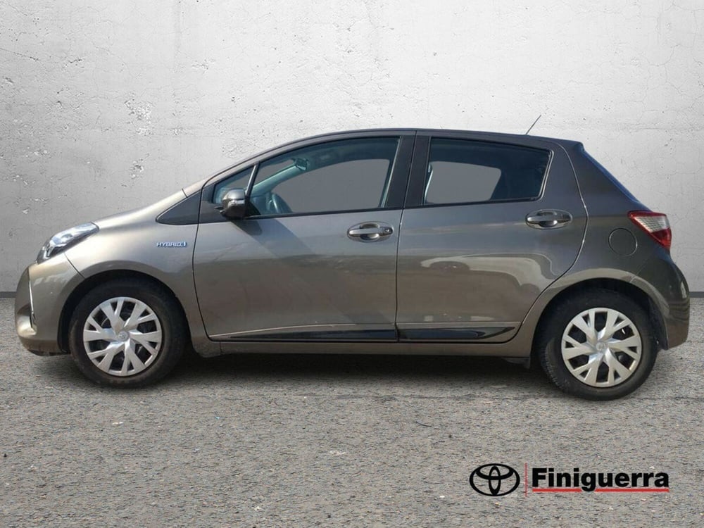 Toyota Yaris usata a Lecco (12)