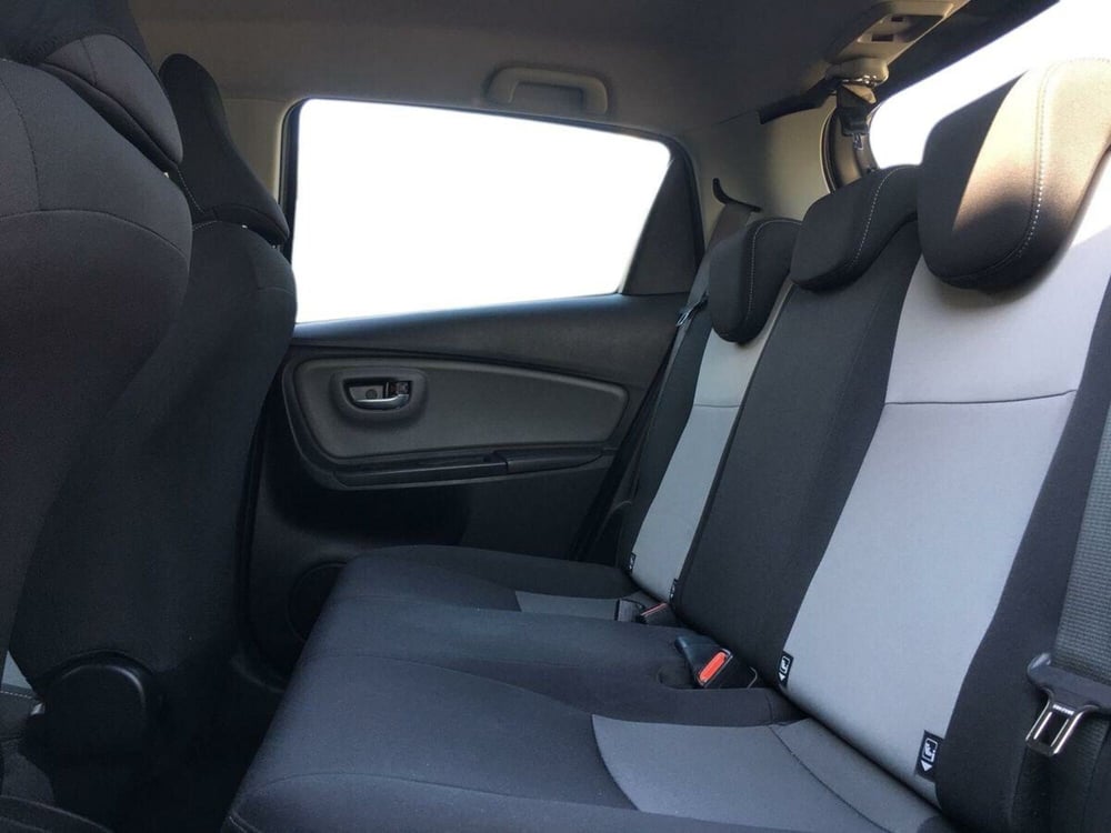 Toyota Yaris usata a Lecco (13)