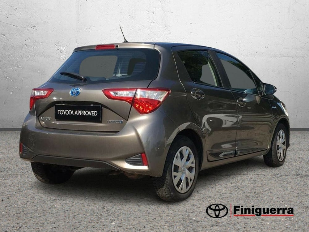 Toyota Yaris usata a Lecco (3)