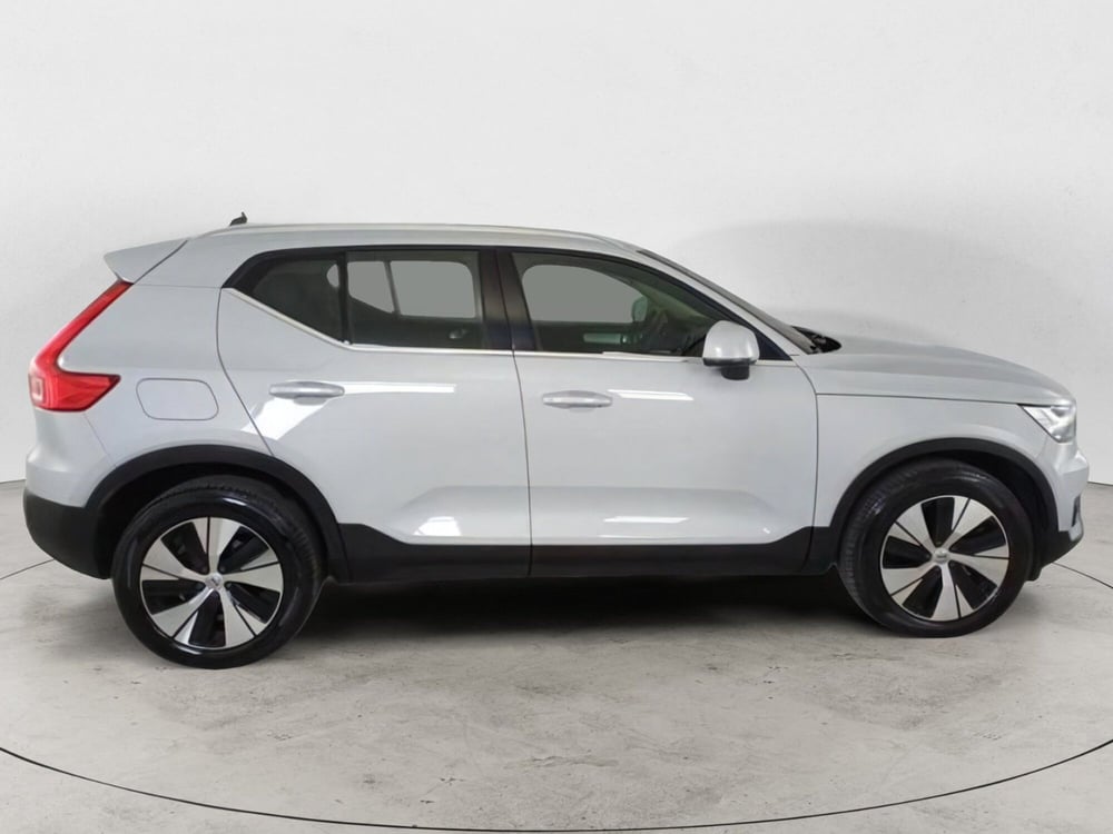 Volvo XC40 usata a Salerno (5)