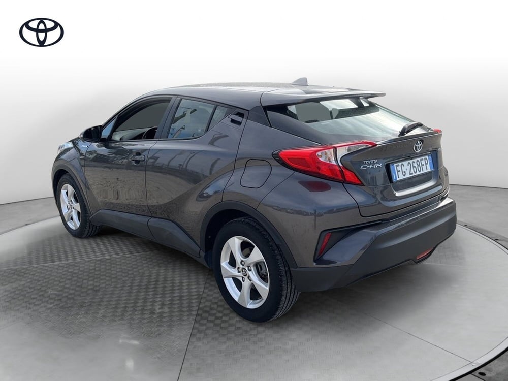 Toyota Toyota C-HR usata a Ragusa (4)