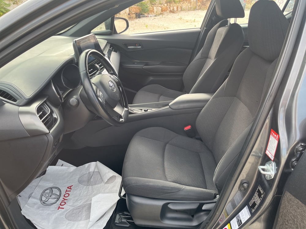 Toyota Toyota C-HR usata a Ragusa (8)