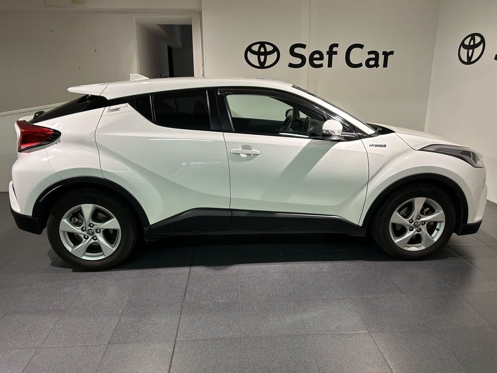 Toyota Toyota C-HR usata a Milano (14)