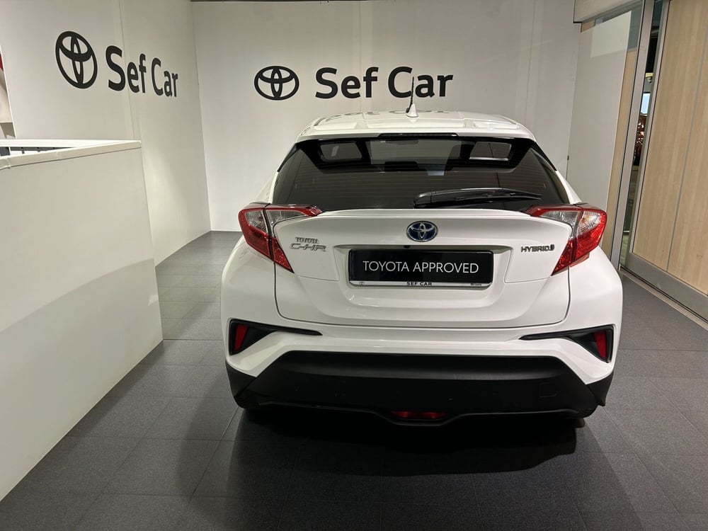 Toyota Toyota C-HR usata a Milano (4)