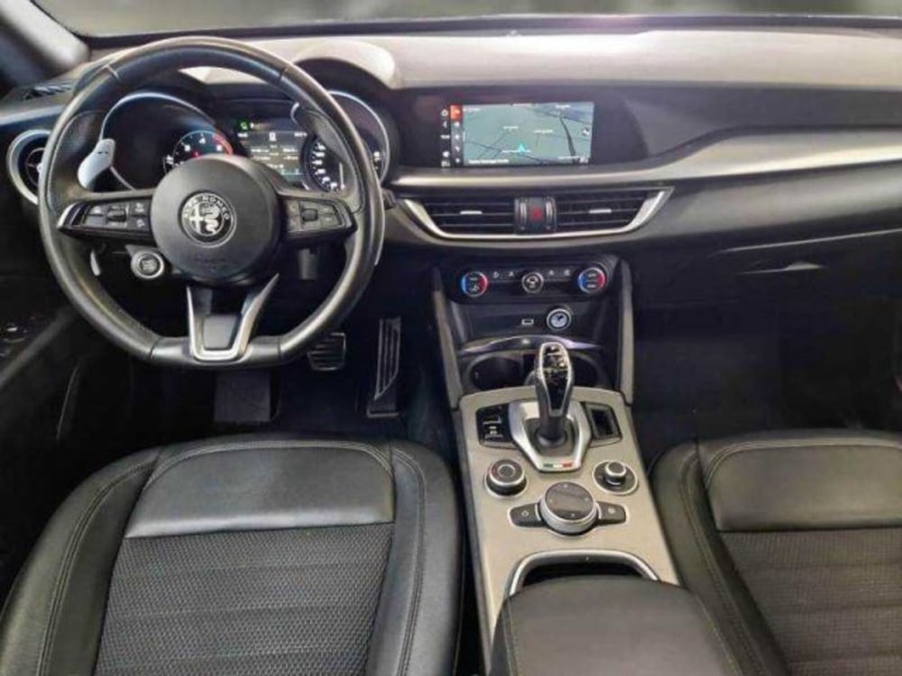 Alfa Romeo Stelvio usata a Bologna (3)