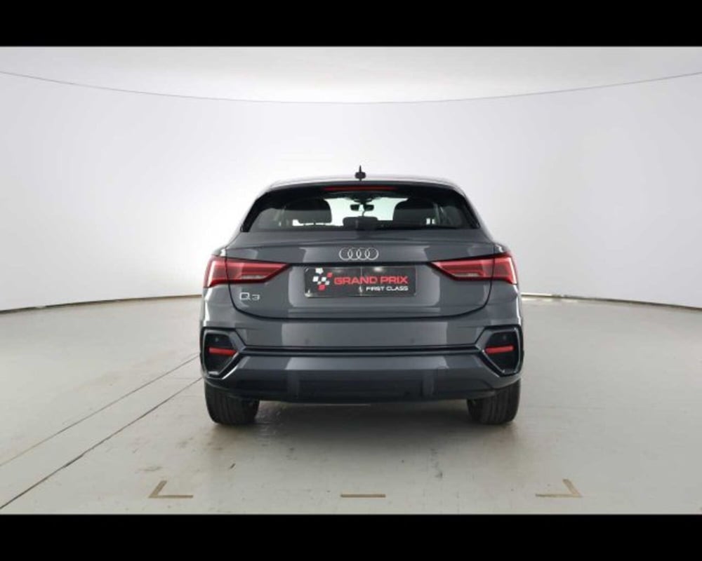 Audi Q3 Sportback usata a Bologna (6)