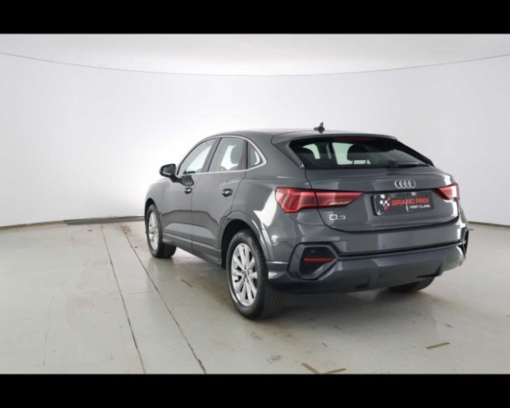 Audi Q3 Sportback usata a Bologna (7)