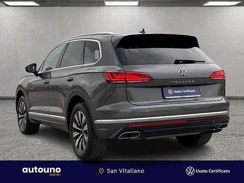 Volkswagen Touareg usata a Napoli (3)