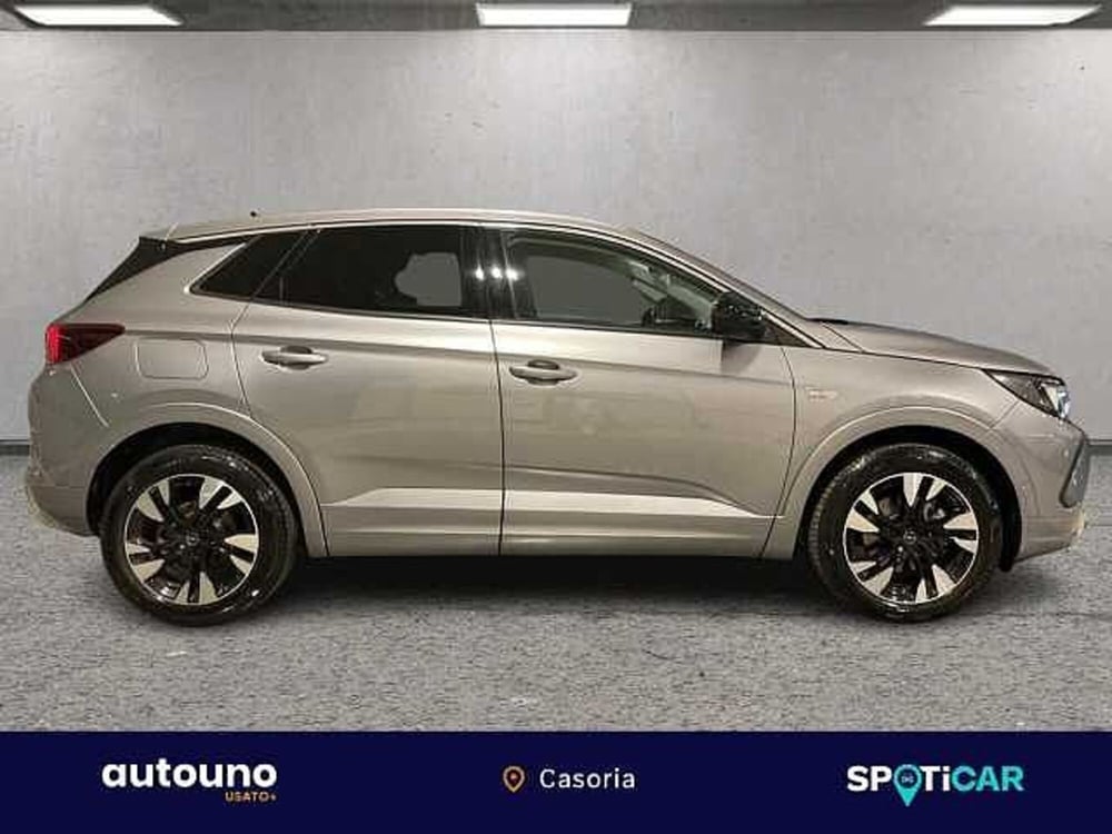 Opel Grandland usata a Napoli (6)