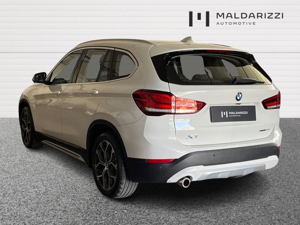 BMW X1 usata a Taranto (9)