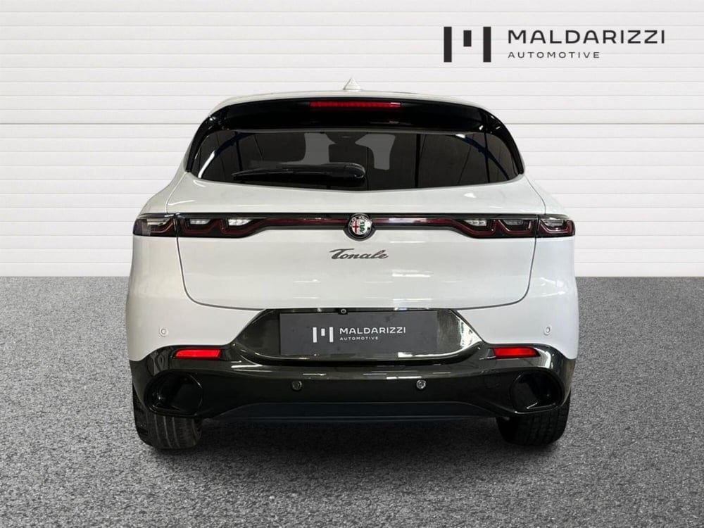Alfa Romeo Tonale usata a Bari (6)
