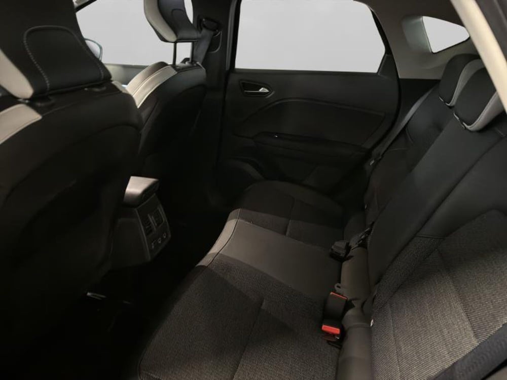 Renault Captur usata a Genova (10)