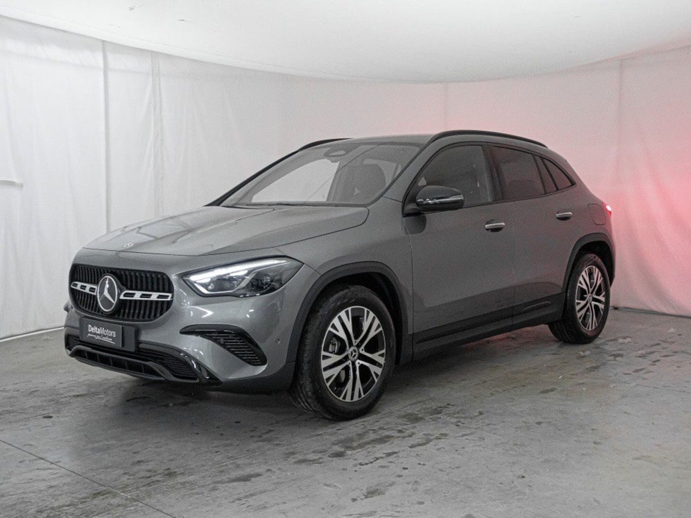 Mercedes-Benz GLA SUV nuova a Rimini