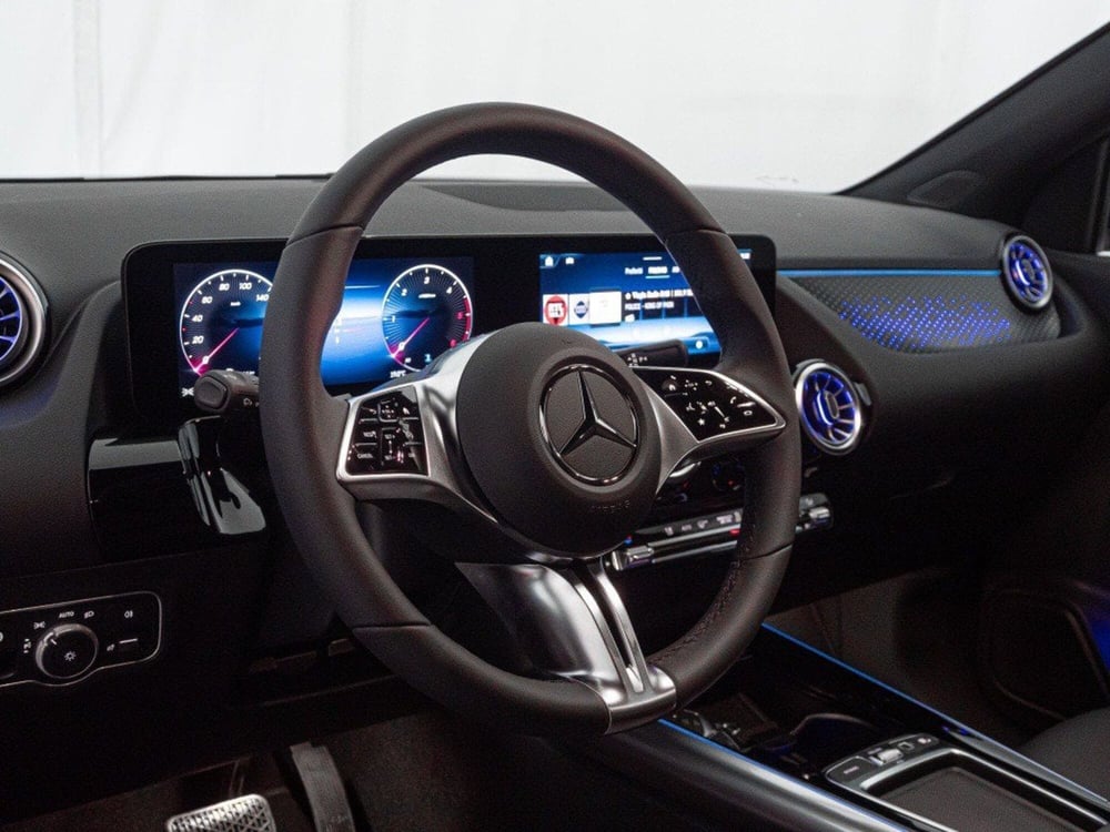Mercedes-Benz GLA SUV nuova a Rimini (11)