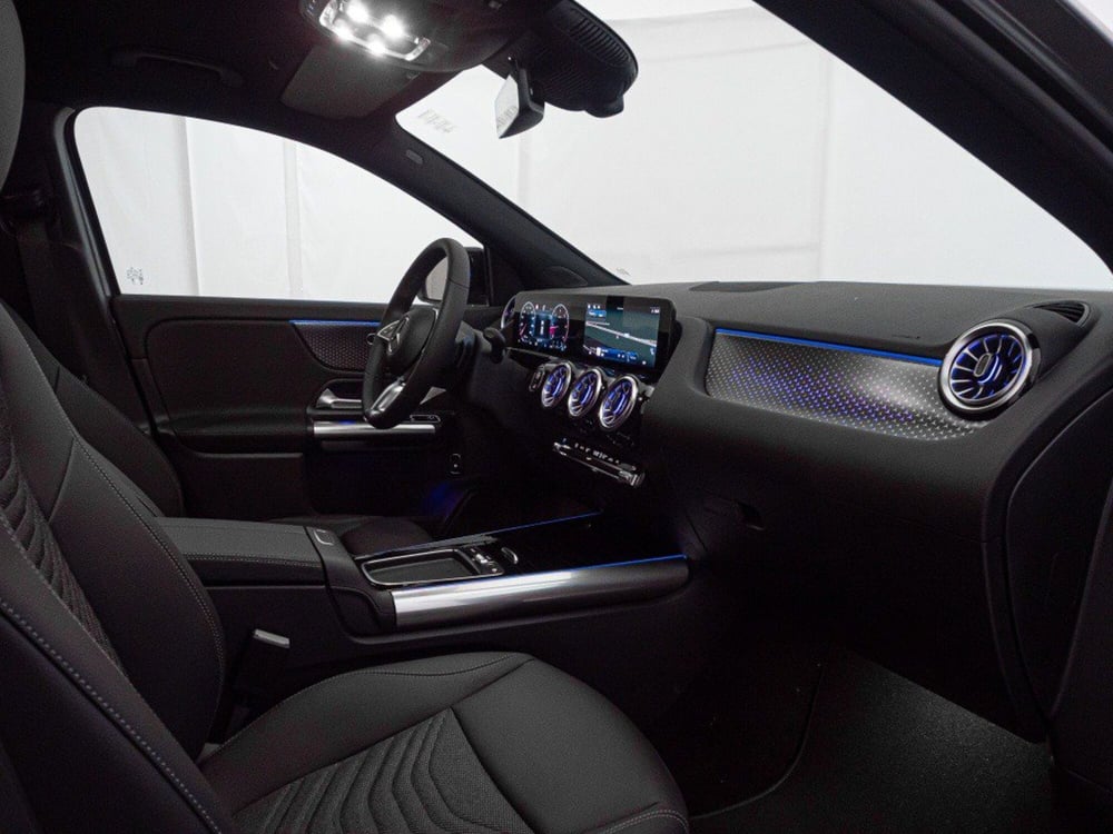 Mercedes-Benz GLA SUV nuova a Rimini (17)