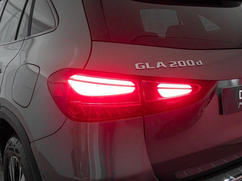 Mercedes-Benz GLA SUV nuova a Rimini (6)