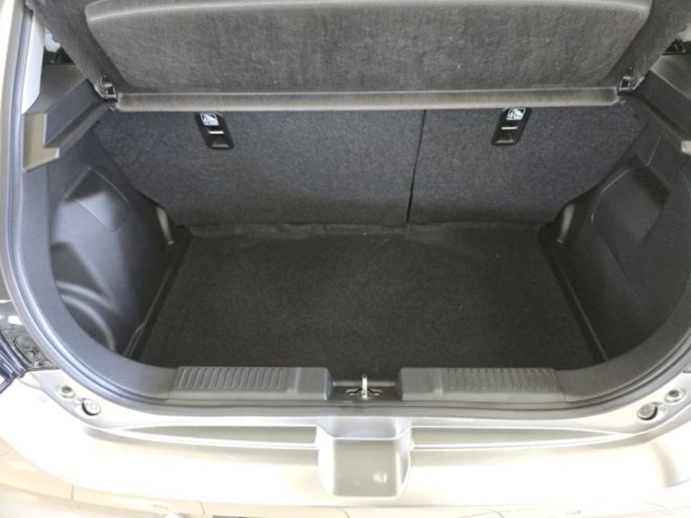 Suzuki Swift nuova a Reggio Emilia (16)