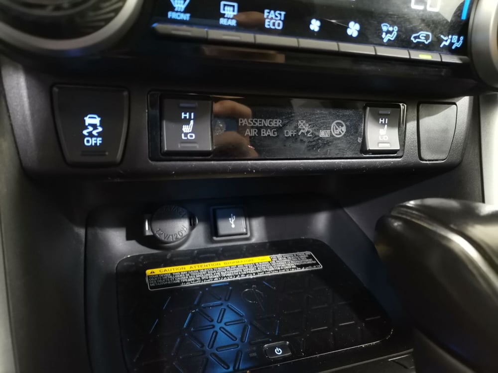 Toyota Rav4 usata a Salerno (17)