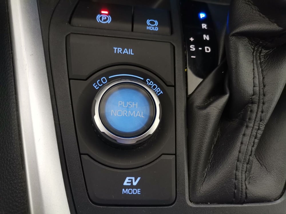 Toyota Rav4 usata a Salerno (19)