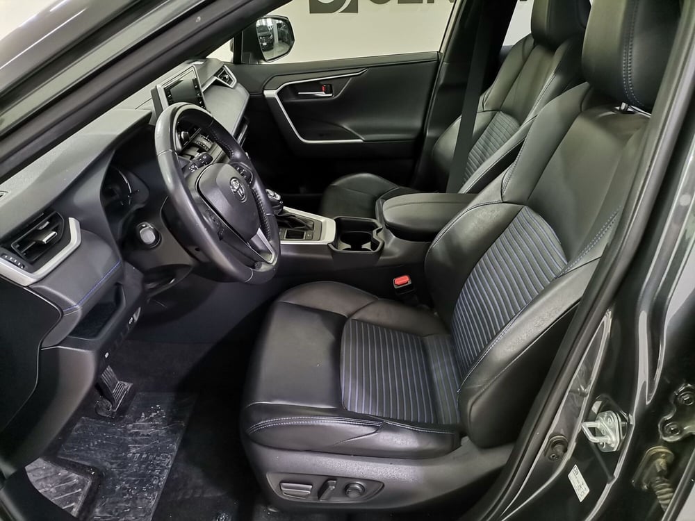Toyota Rav4 usata a Salerno (9)