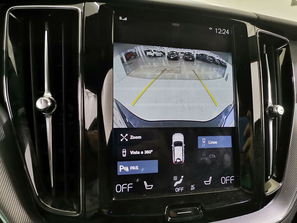 Volvo XC60 usata a Salerno (11)
