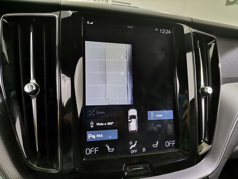Volvo XC60 usata a Salerno (13)