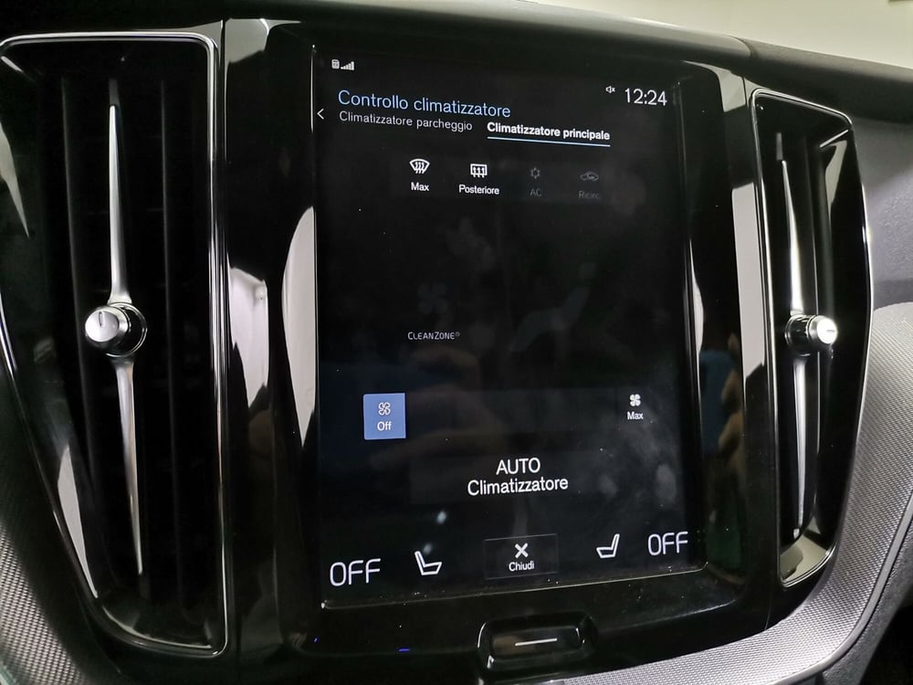 Volvo XC60 usata a Salerno (16)