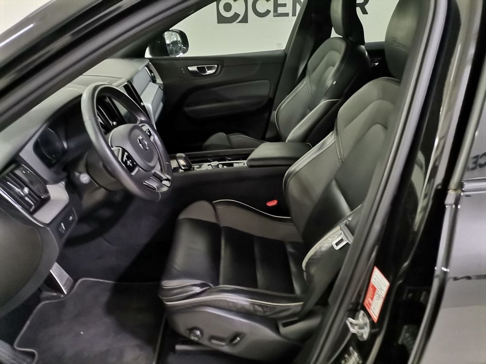 Volvo XC60 usata a Salerno (9)
