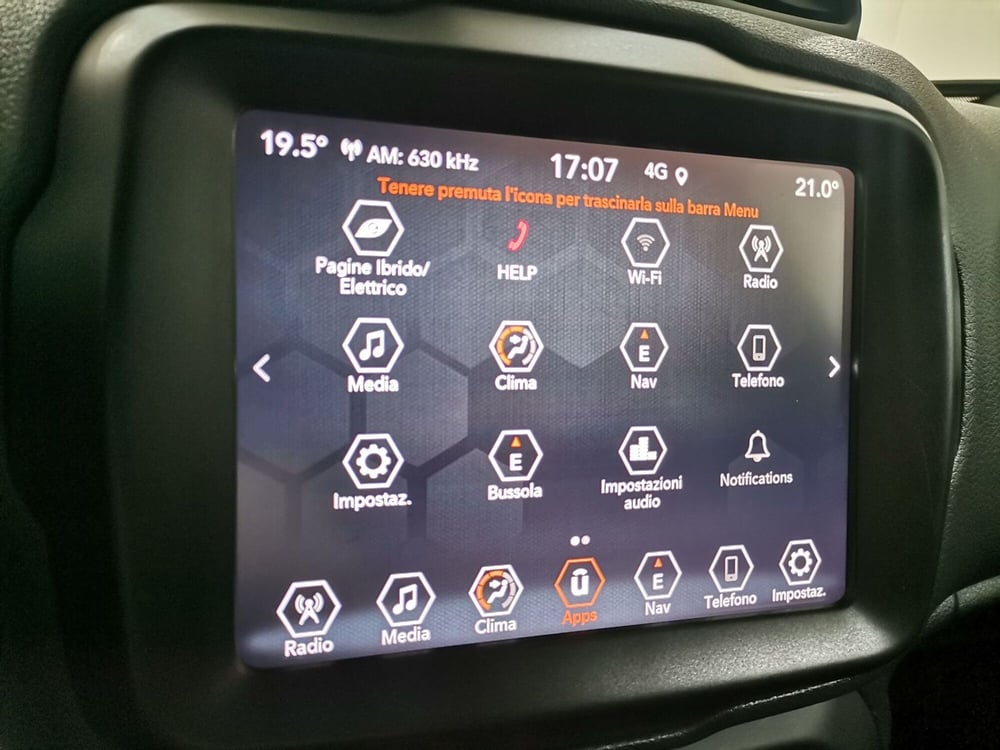 Jeep Renegade usata a Salerno (17)