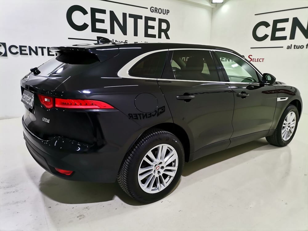 Jaguar F-Pace usata a Salerno (6)